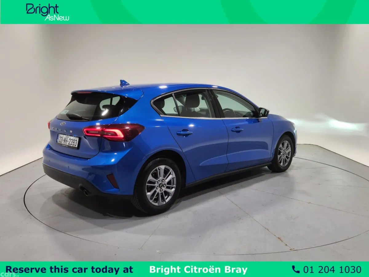 Ford Focus Hatchback, Petrol, 2022, Blue