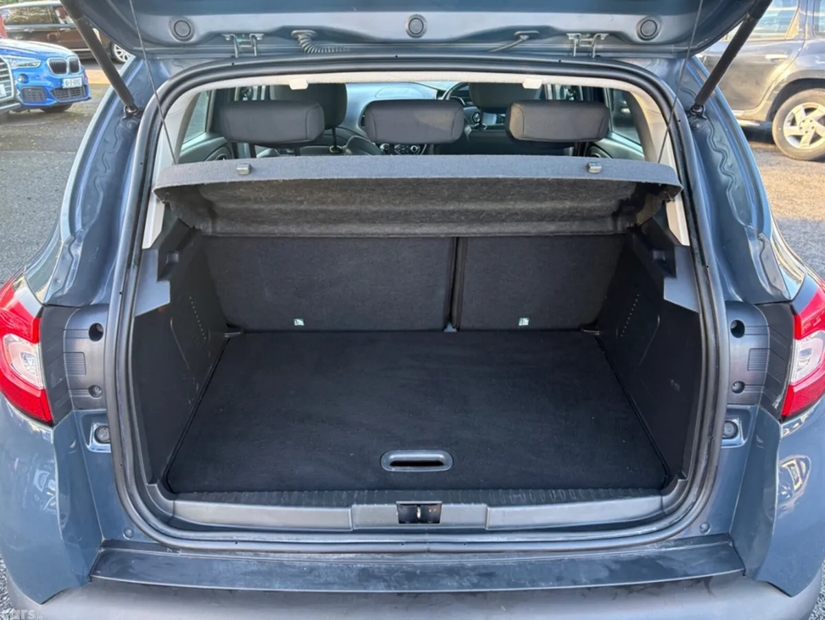 Renault Captur Hatchback, Diesel, 2014, Blue