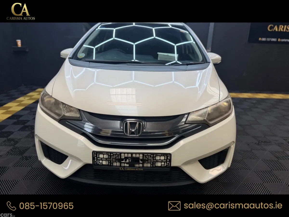 Honda Fit Hatchback, Petrol Hybrid, 2014, White