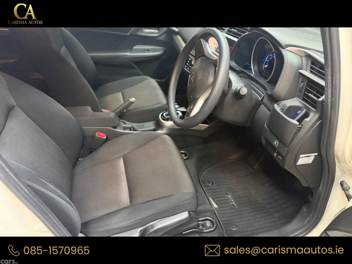 Honda Fit Hatchback, Petrol Hybrid, 2014, White