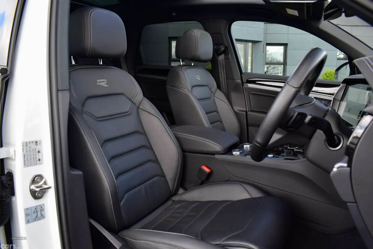 Volkswagen Touareg SUV, Diesel, 2024, White