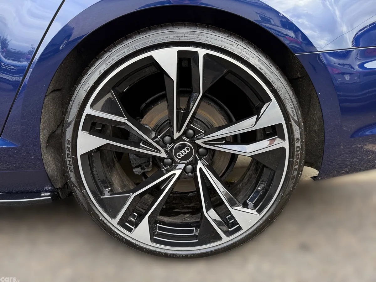 Audi A4 Saloon, Diesel, 2019, Blue