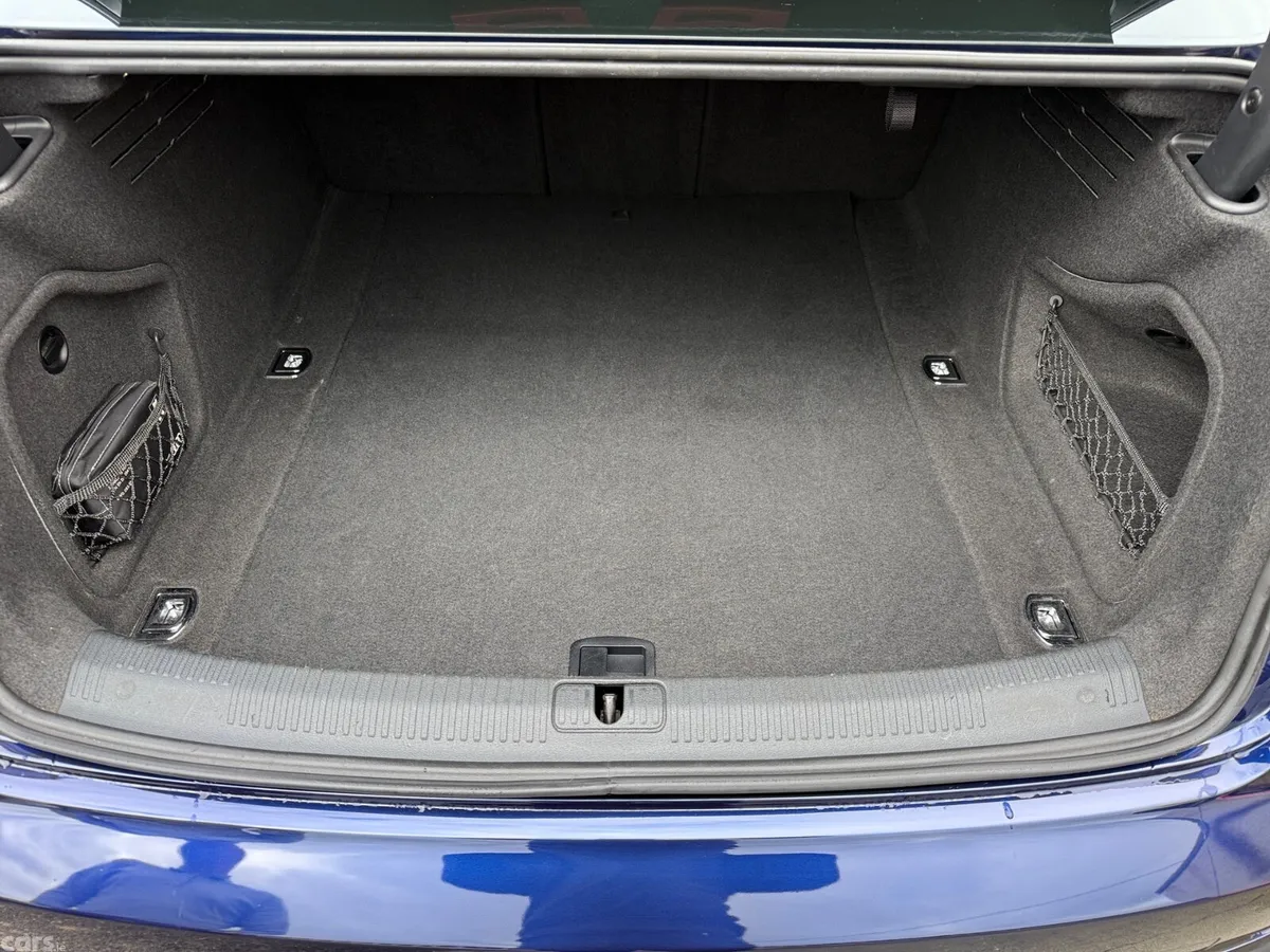Audi A4 Saloon, Diesel, 2019, Blue
