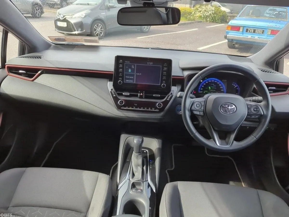 Toyota Corolla Hatchback, Petrol Hybrid, 2020, White