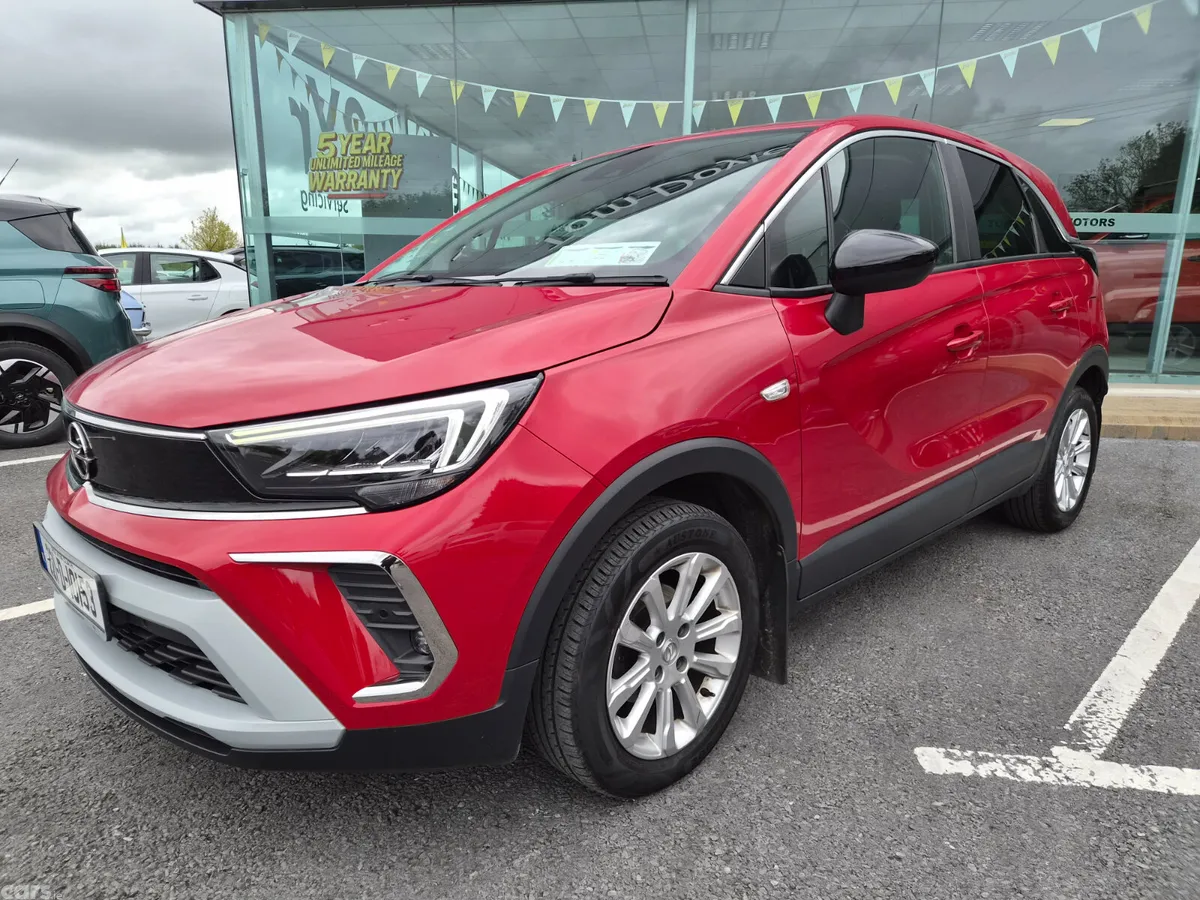 Opel Crossland SUV, Diesel, 2022, Red