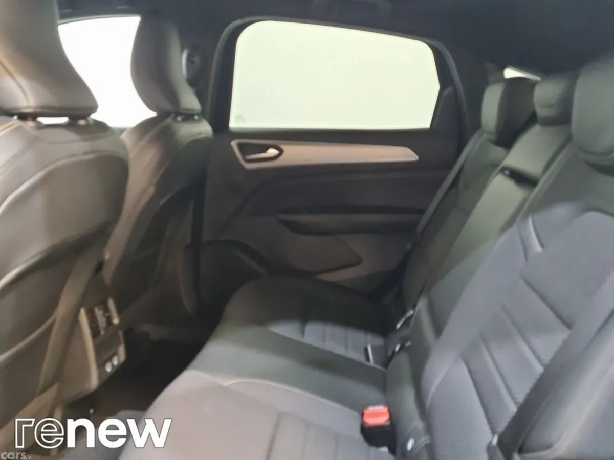 Renault Arkana Hatchback, Petrol Hybrid, 2025, Blue