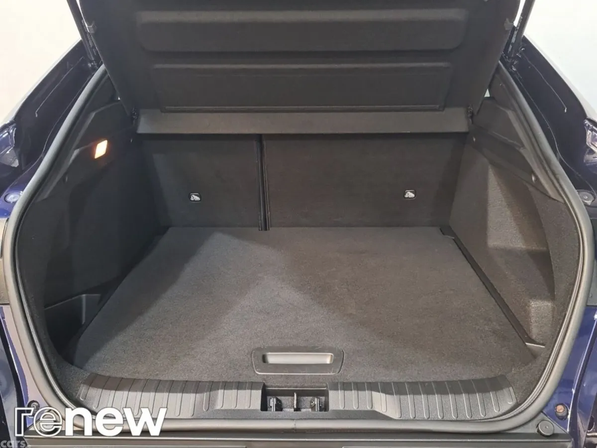 Renault Arkana Hatchback, Petrol Hybrid, 2025, Blue