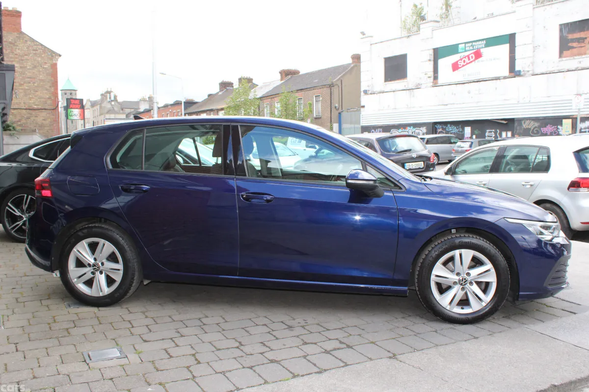 Volkswagen Golf Estate, Petrol, 2021, Blue