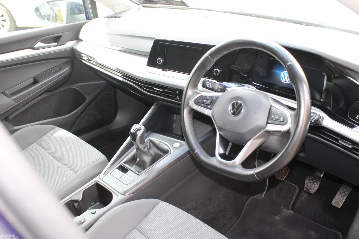 Volkswagen Golf Estate, Petrol, 2021, Blue