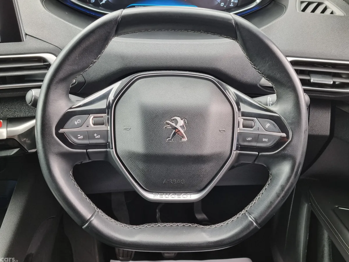 Peugeot 3008 SUV, Petrol, 2018, Grey