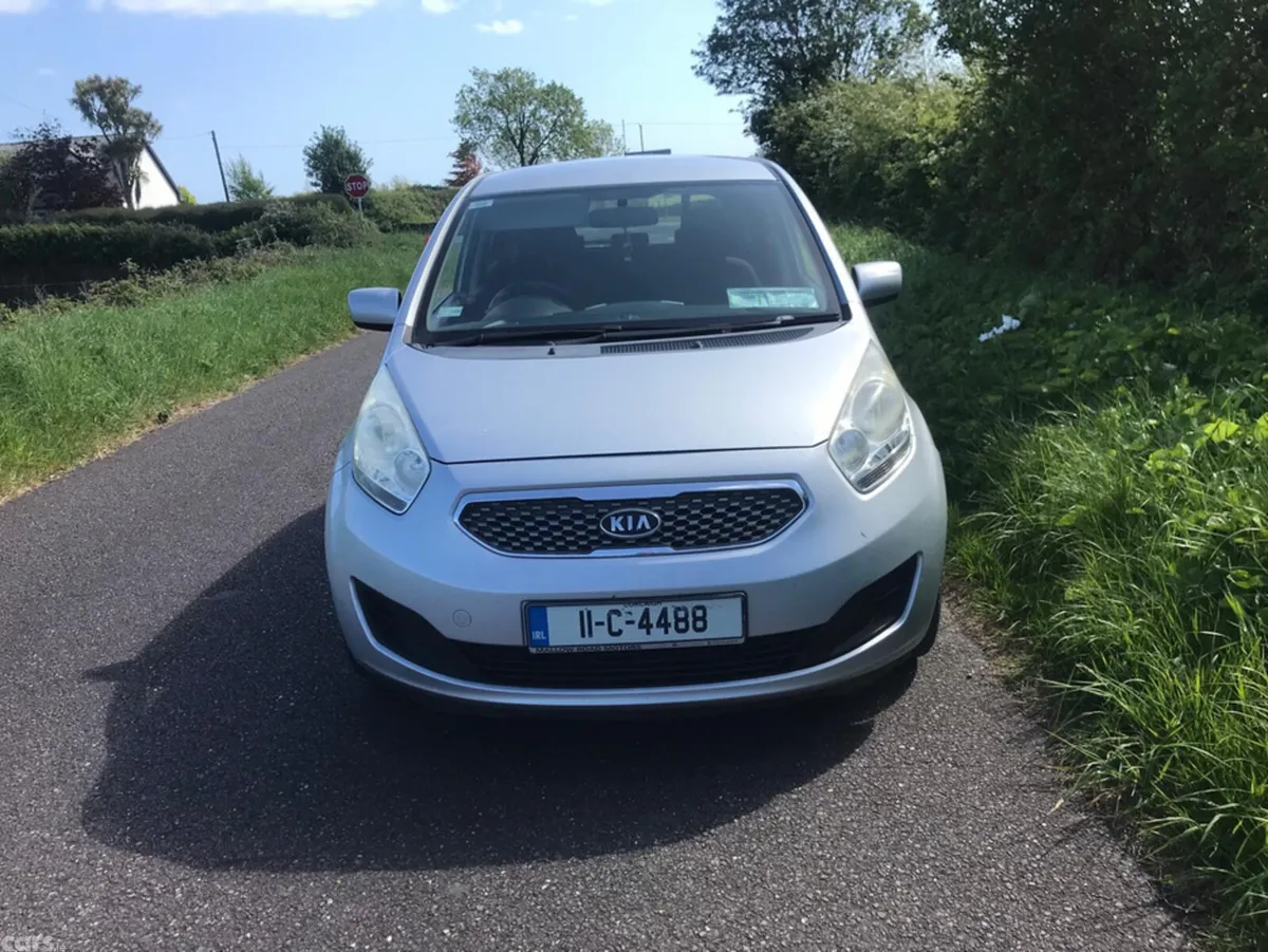 Kia Venga MPV, Diesel, 2011, Silver