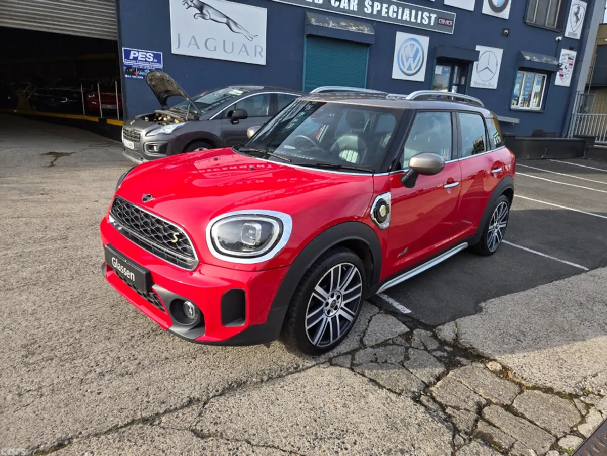 Mini Countryman Hatchback, Petrol Plug-in Hybrid, 2022, Red