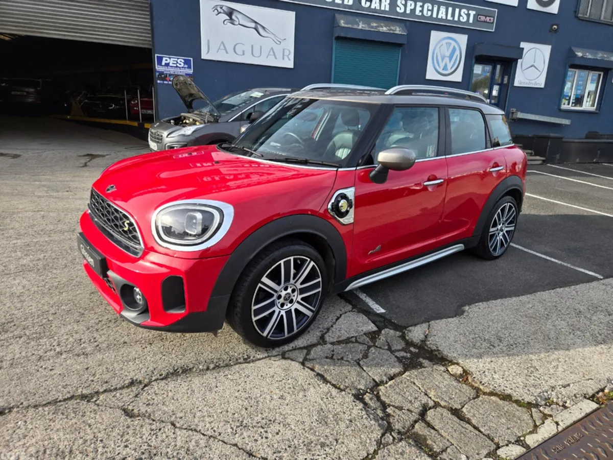 Mini Countryman Hatchback, Petrol Plug-in Hybrid, 2022, Red
