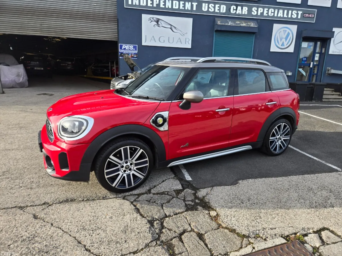 Mini Countryman Hatchback, Petrol Plug-in Hybrid, 2022, Red