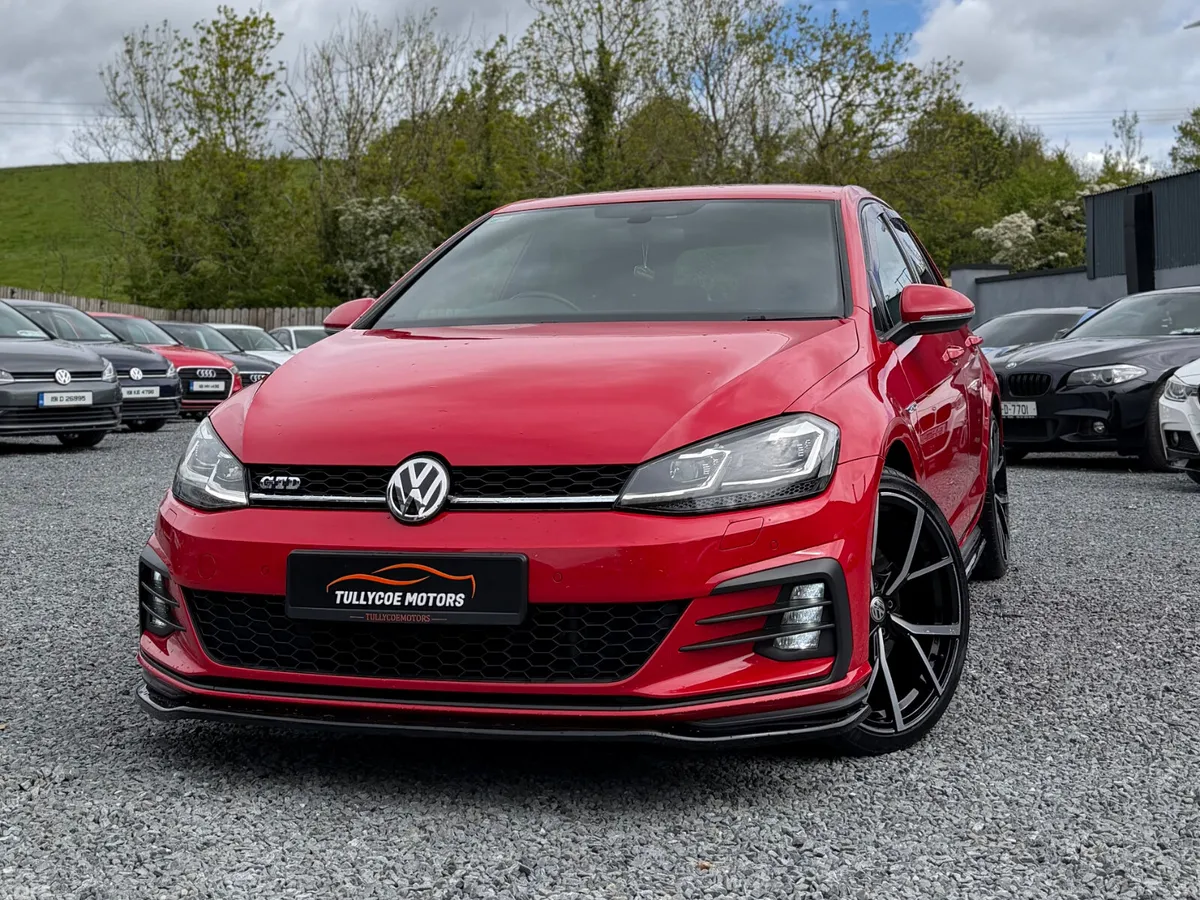 Volkswagen Golf Estate, Diesel, 2018, Red