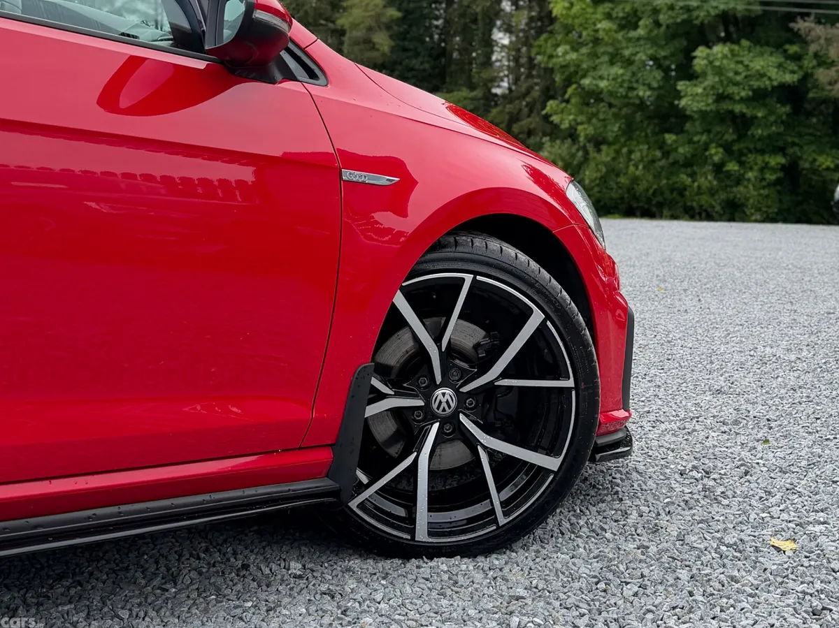 Volkswagen Golf Estate, Diesel, 2018, Red
