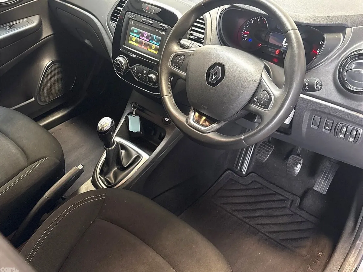 Renault Captur Hatchback, Diesel, 2019, Grey