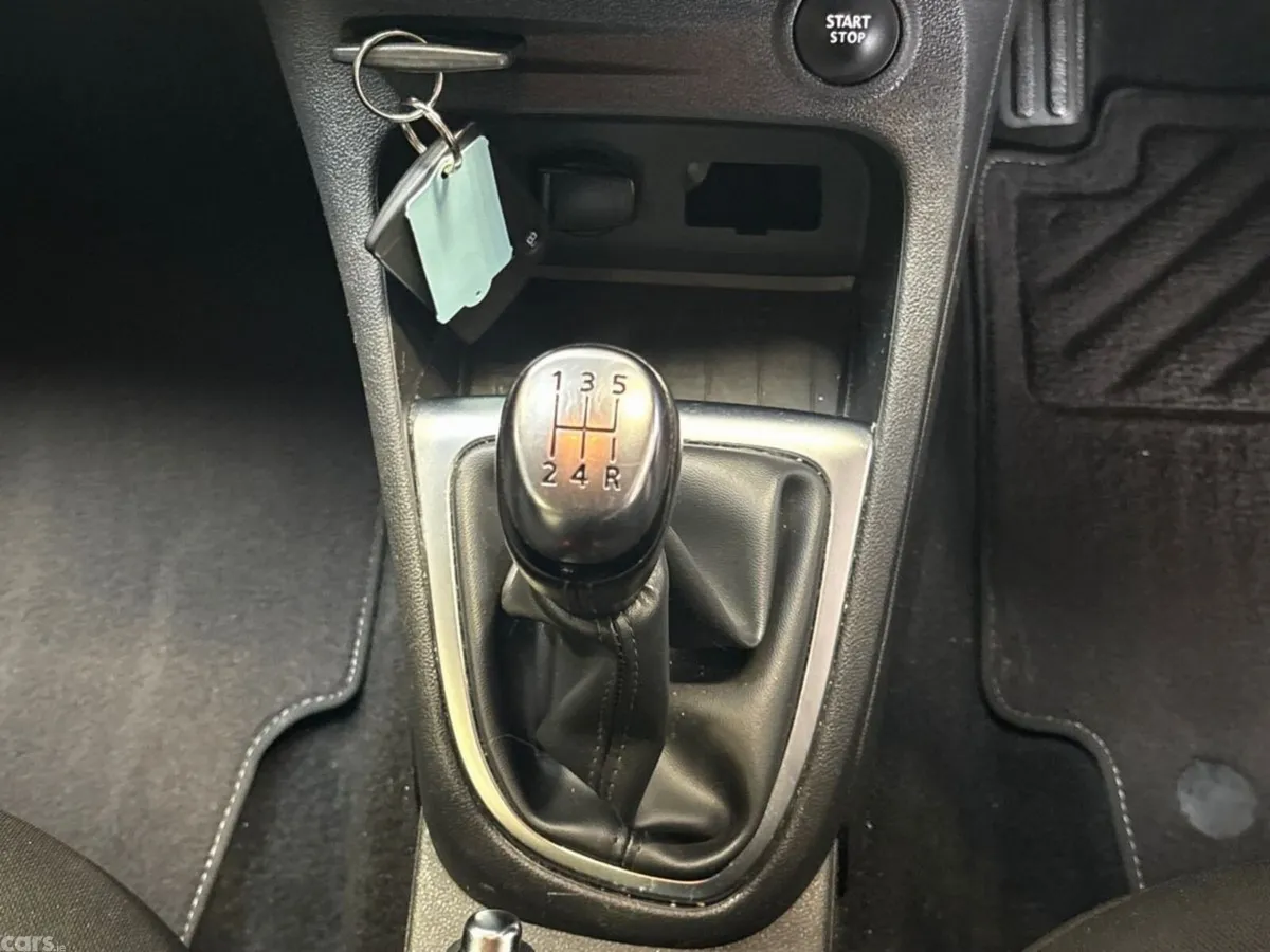 Renault Captur Hatchback, Diesel, 2019, Grey