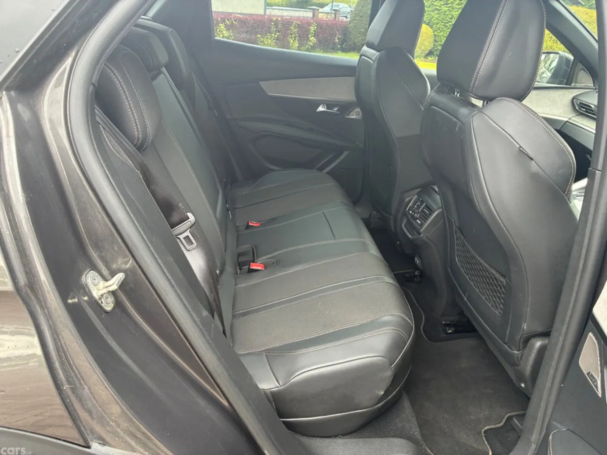 Peugeot 3008 Hatchback, Petrol Plug-in Hybrid, 2022, Grey