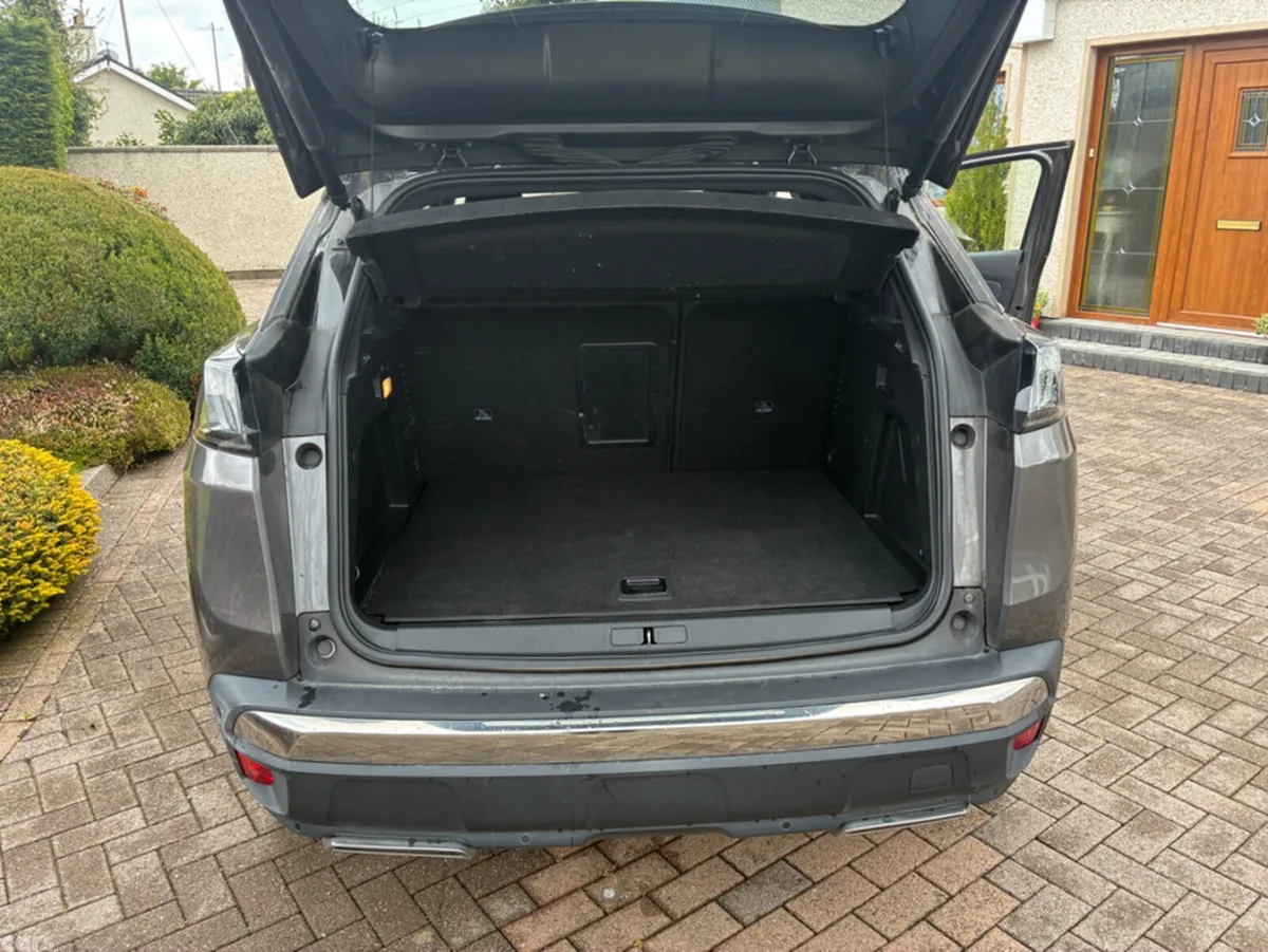 Peugeot 3008 Hatchback, Petrol Plug-in Hybrid, 2022, Grey