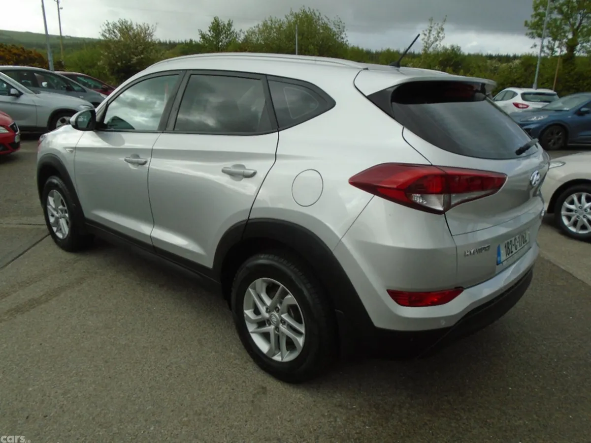 Hyundai Tucson MPV, Petrol, 2018, Silver