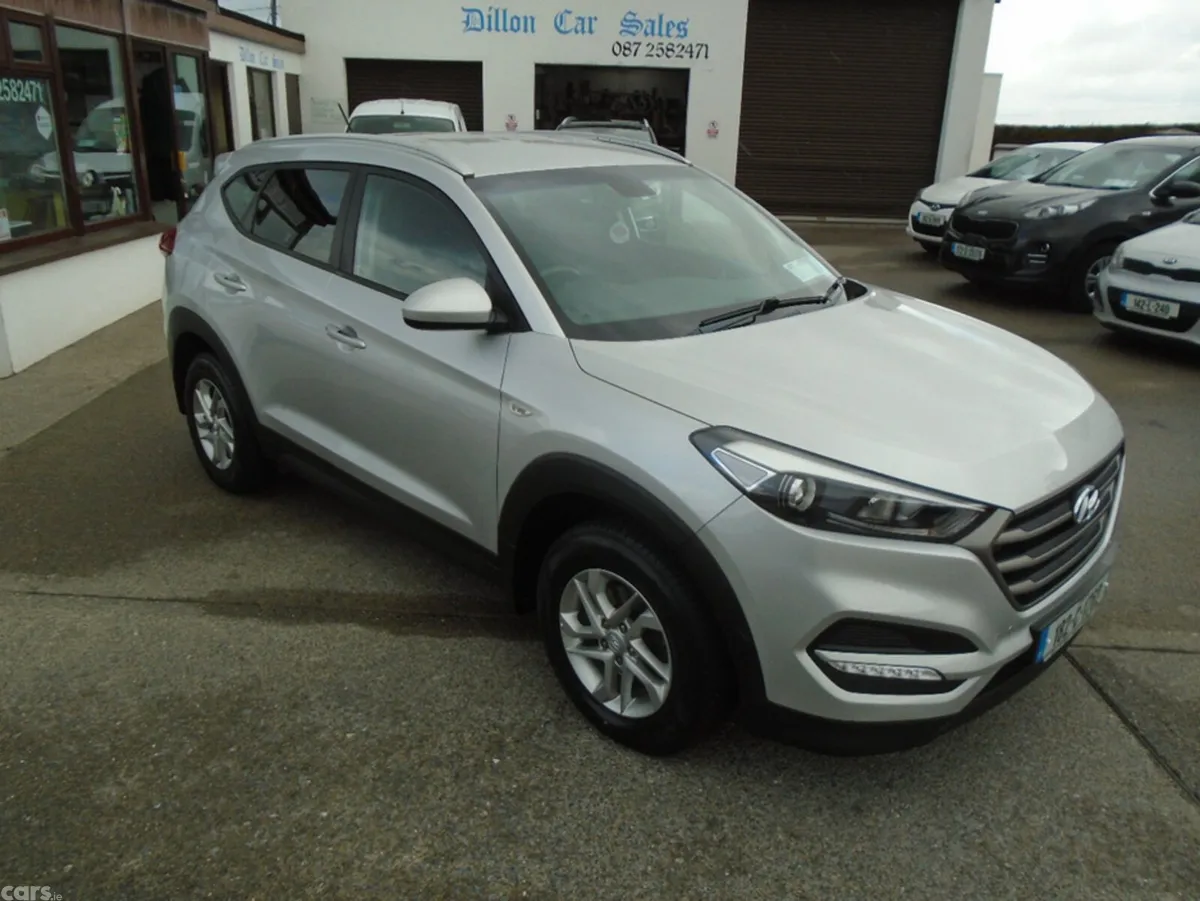Hyundai Tucson MPV, Petrol, 2018, Silver
