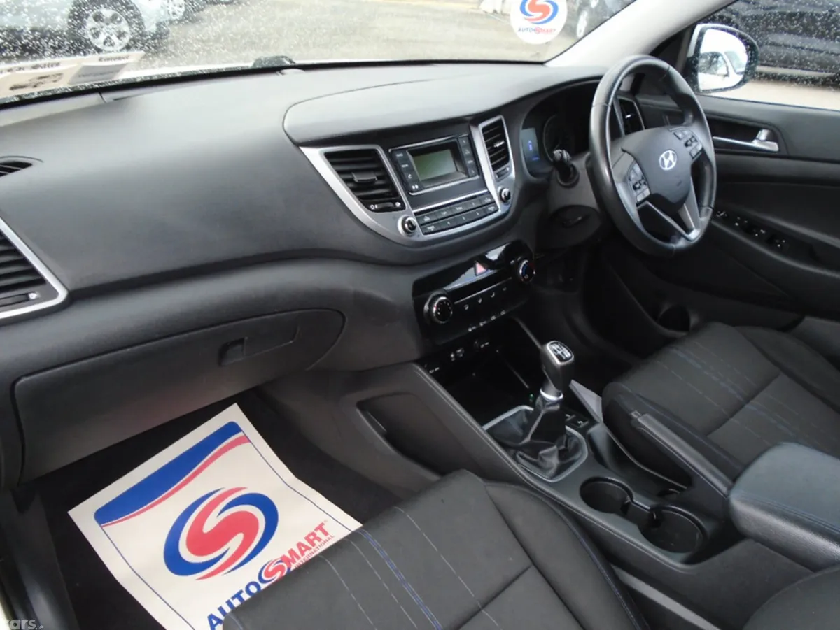 Hyundai Tucson MPV, Petrol, 2018, Silver