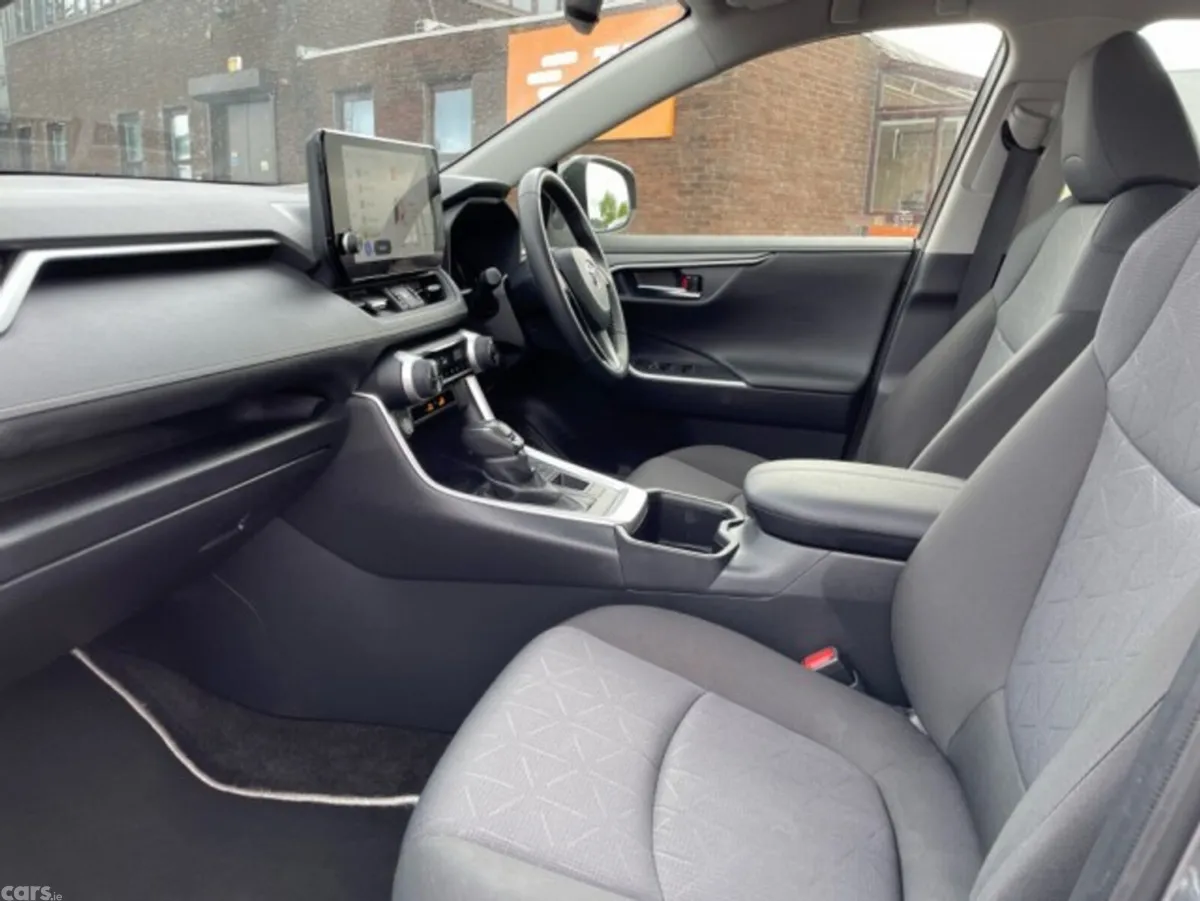 Toyota RAV4 SUV, Petrol Hybrid, 2024, Grey