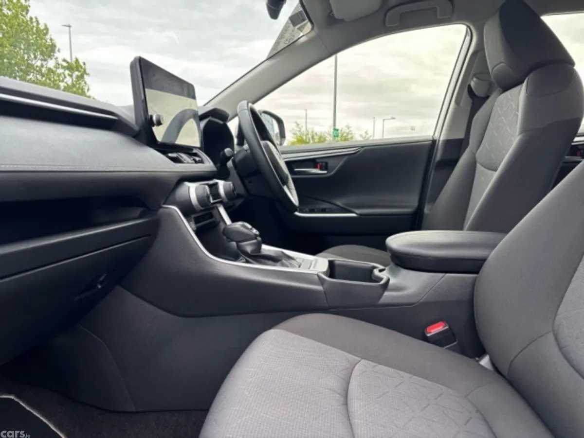 Toyota RAV4 SUV, Petrol Hybrid, 2024, Silver