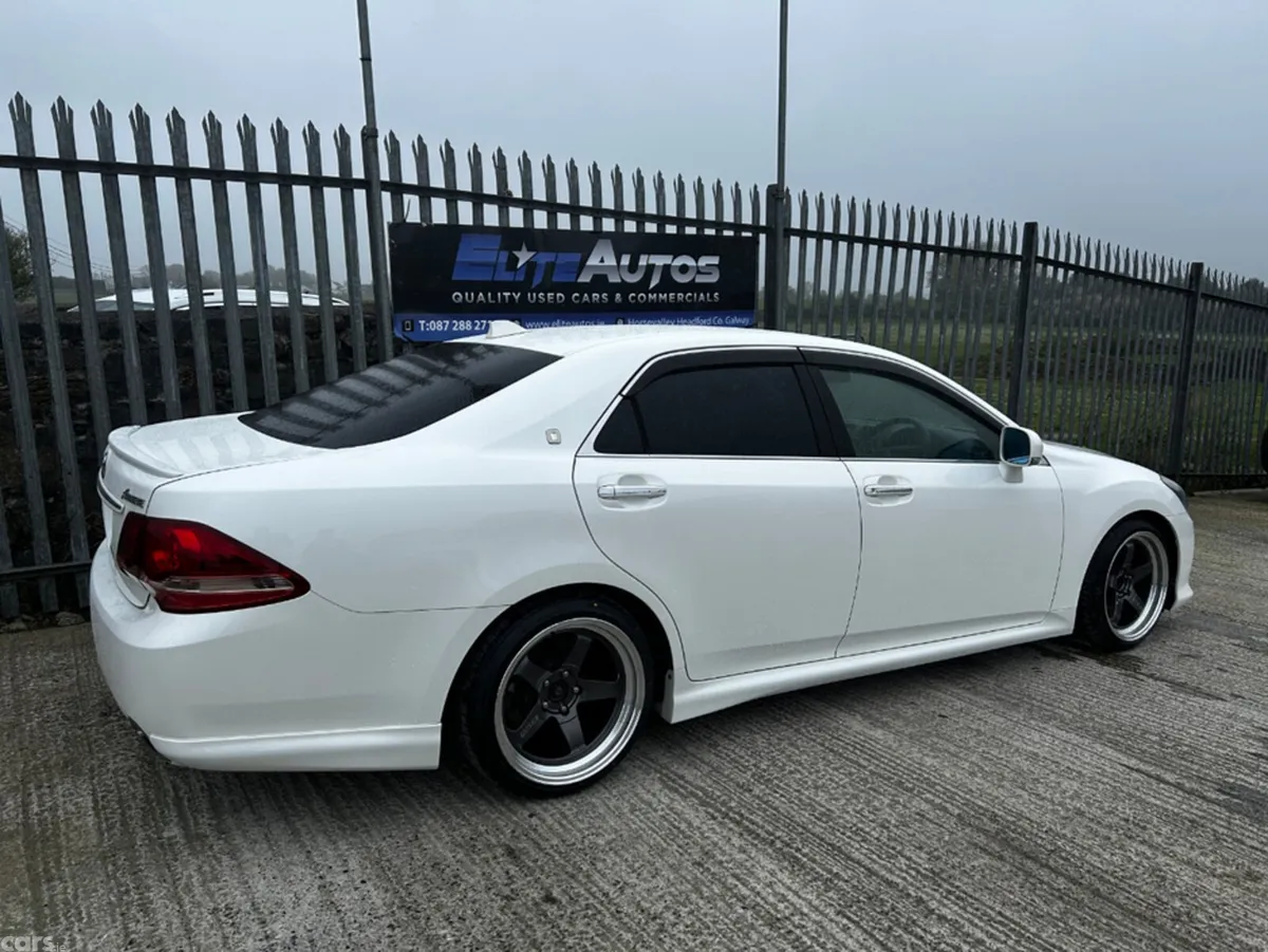 Toyota Crown Saloon, Petrol, 2009, White