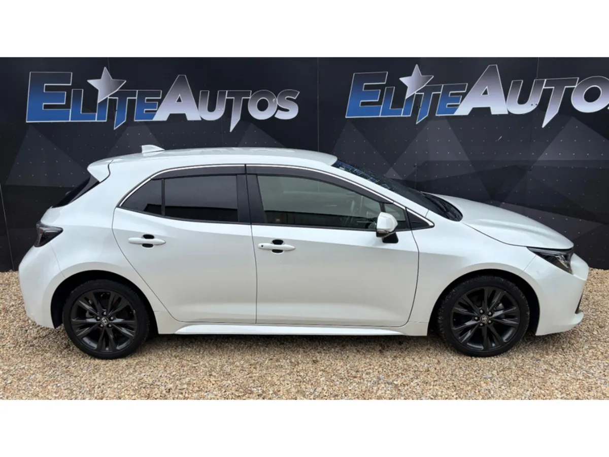 Toyota Corolla Hatchback, Petrol Hybrid, 2020, White