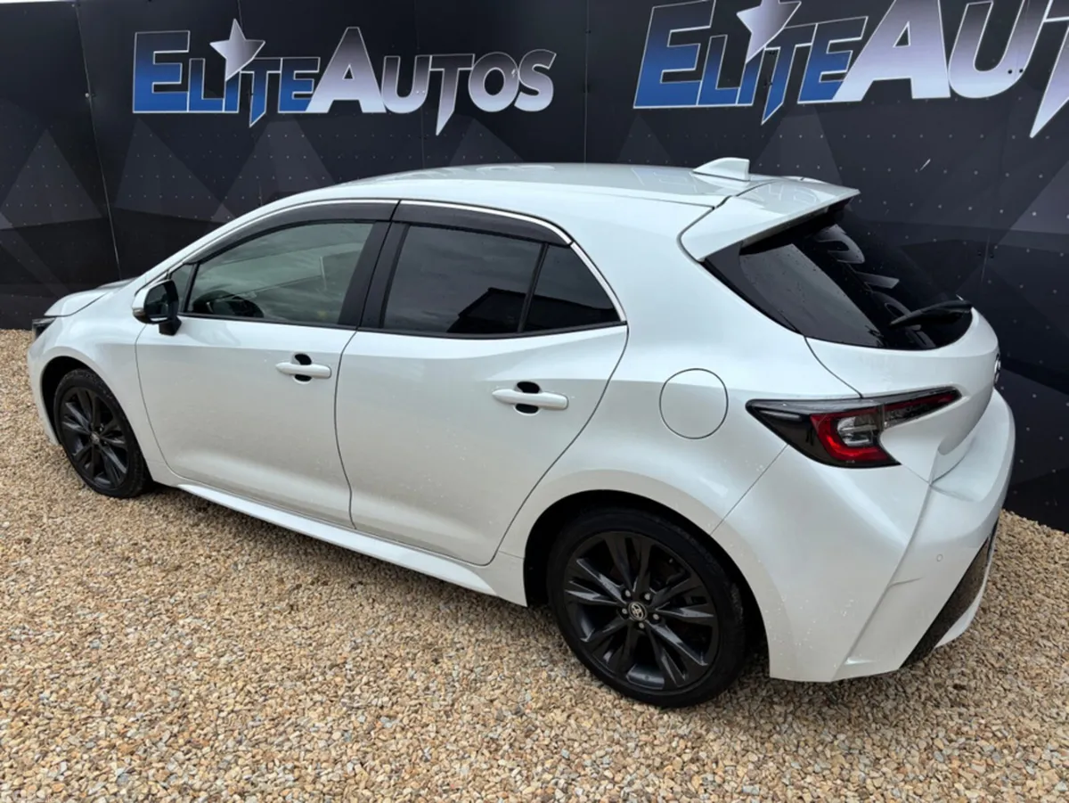 Toyota Corolla Hatchback, Petrol Hybrid, 2020, White