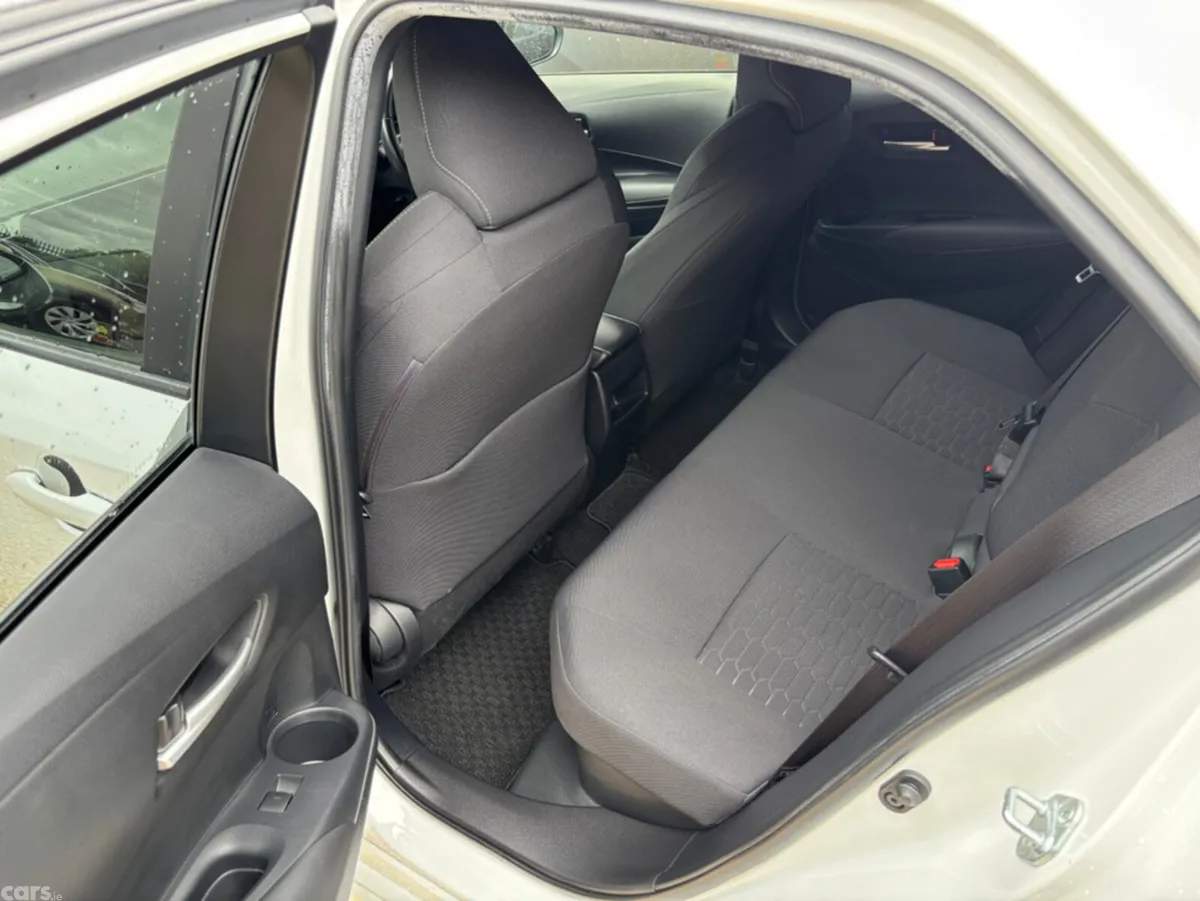 Toyota Corolla Hatchback, Petrol Hybrid, 2020, White