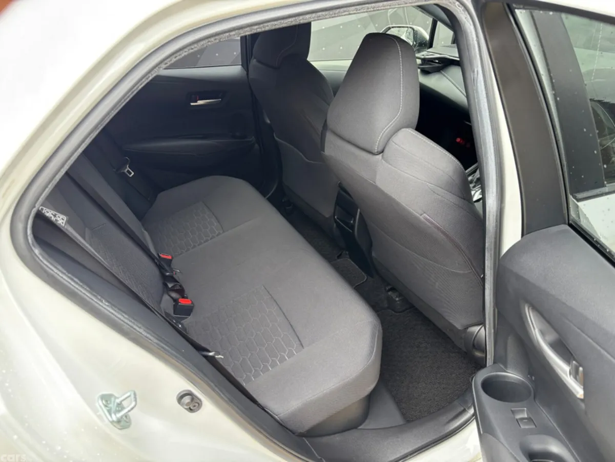 Toyota Corolla Hatchback, Petrol Hybrid, 2020, White