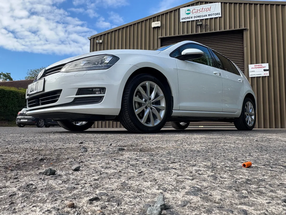 Volkswagen Golf Hatchback, Petrol, 2017, White