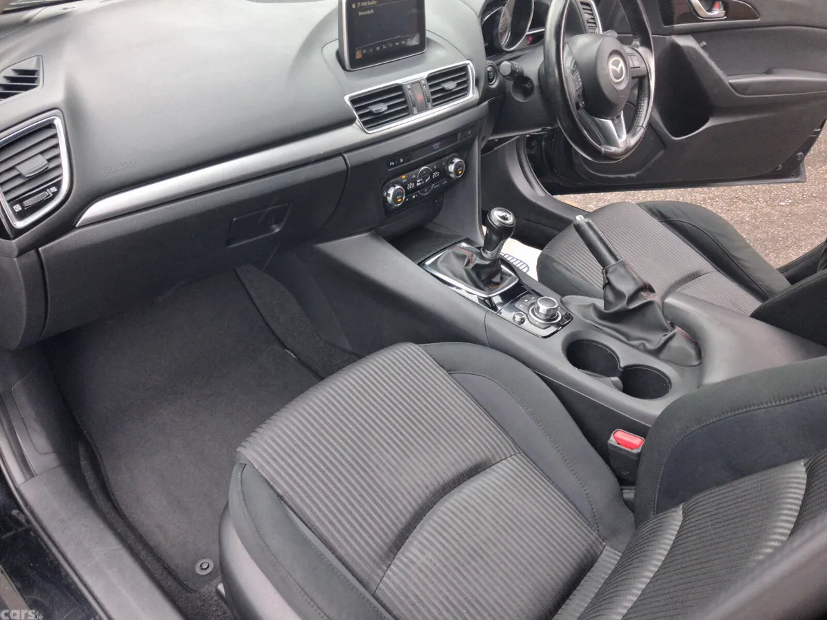 Mazda Mazda3 Hatchback, Diesel, 2014, Black
