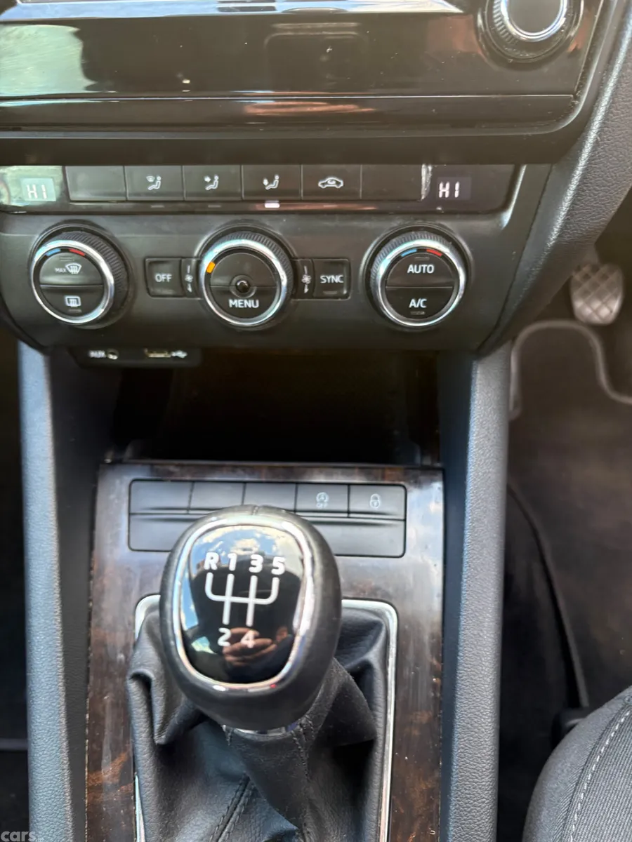 Skoda Octavia Saloon, Diesel, 2016, Black