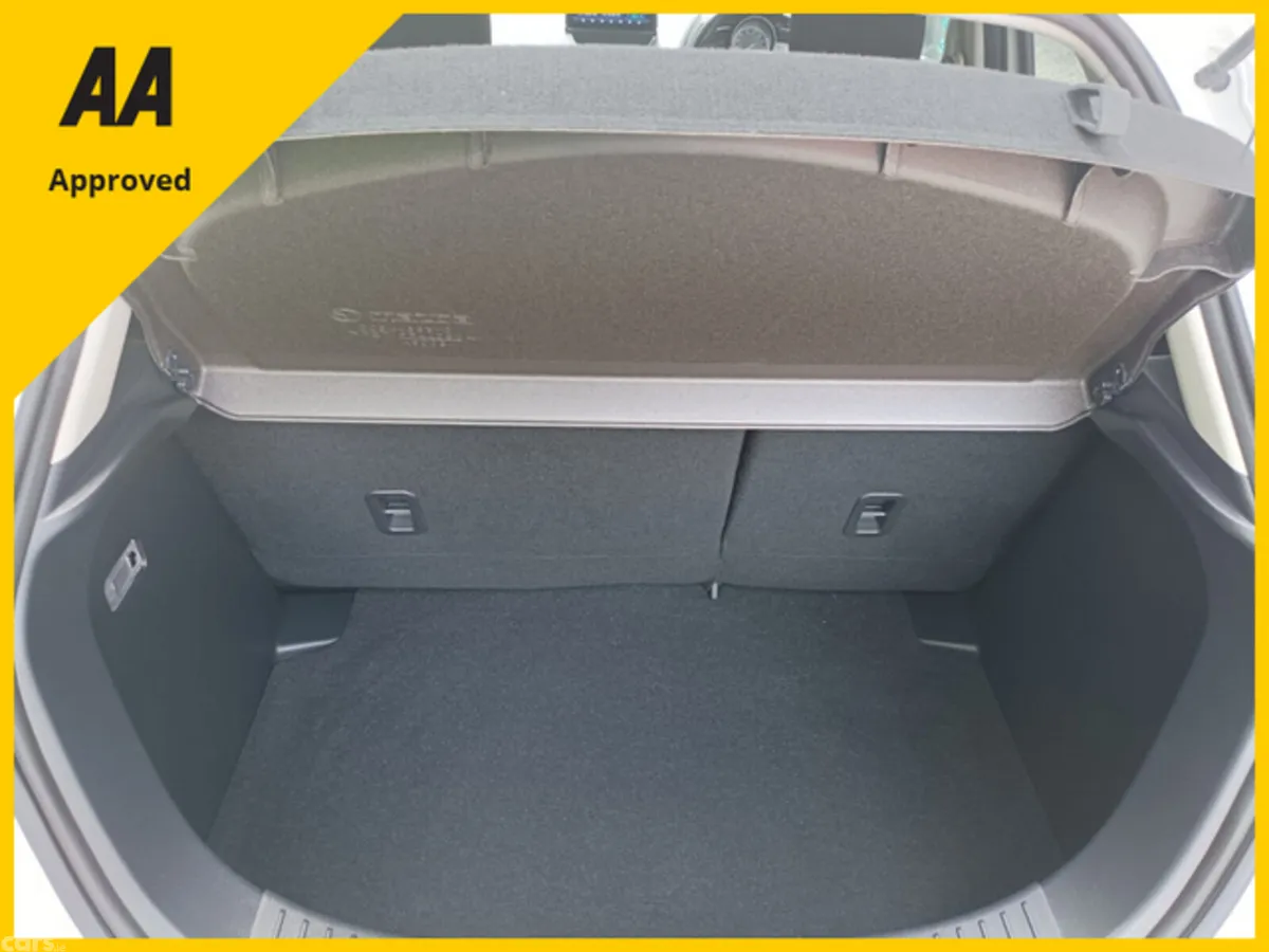 Mazda Mazda2 Hatchback, Petrol, 2016, White