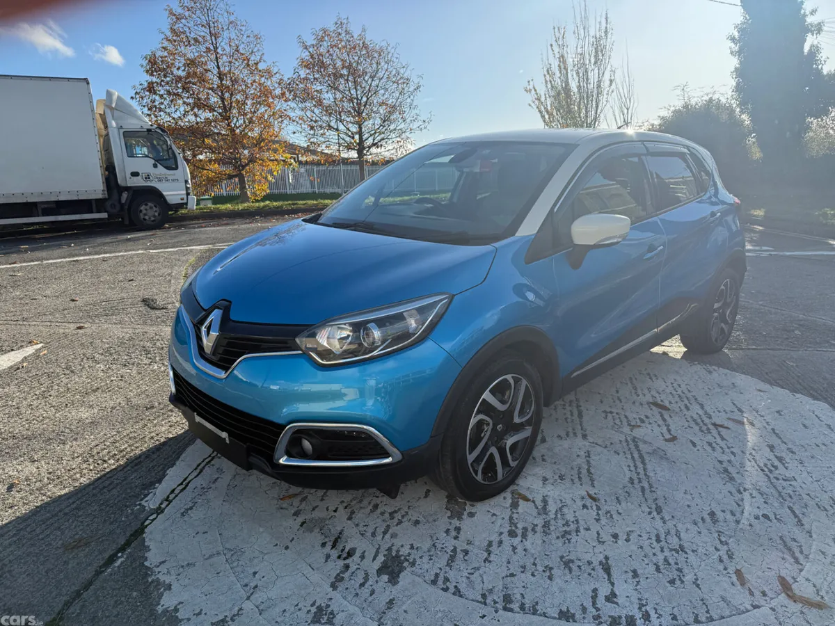 Renault Captur Hatchback, Petrol, 2015, Blue