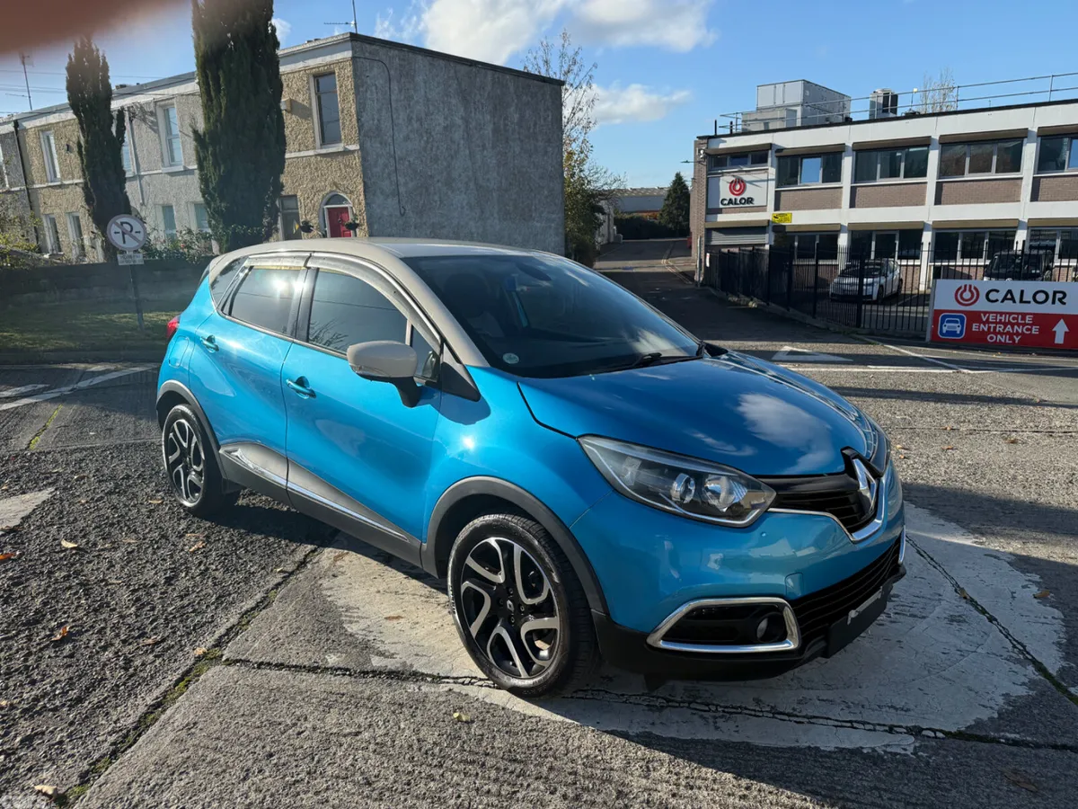 Renault Captur Hatchback, Petrol, 2015, Blue