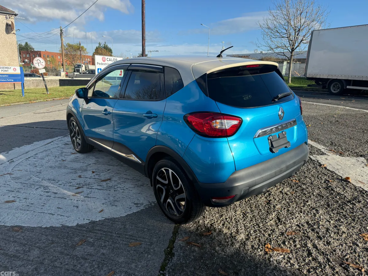 Renault Captur Hatchback, Petrol, 2015, Blue