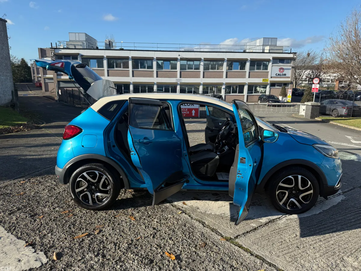 Renault Captur Hatchback, Petrol, 2015, Blue