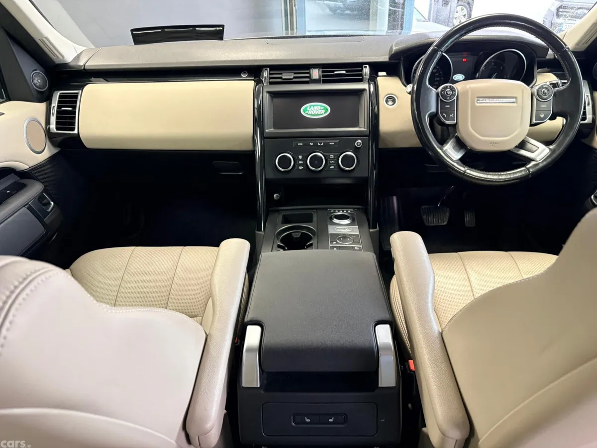 Land Rover Discovery SUV, Diesel, 2018, Grey