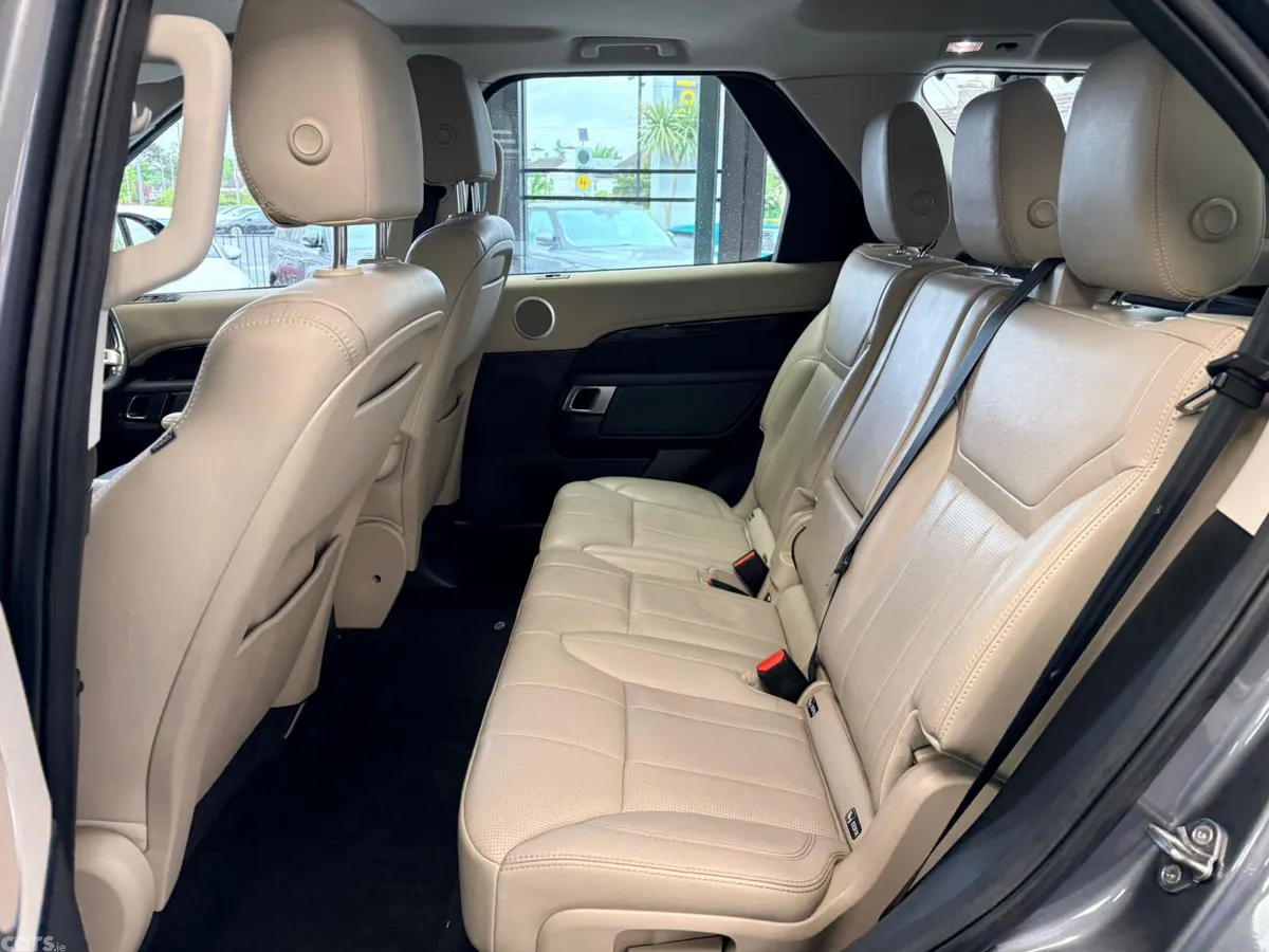 Land Rover Discovery SUV, Diesel, 2018, Grey