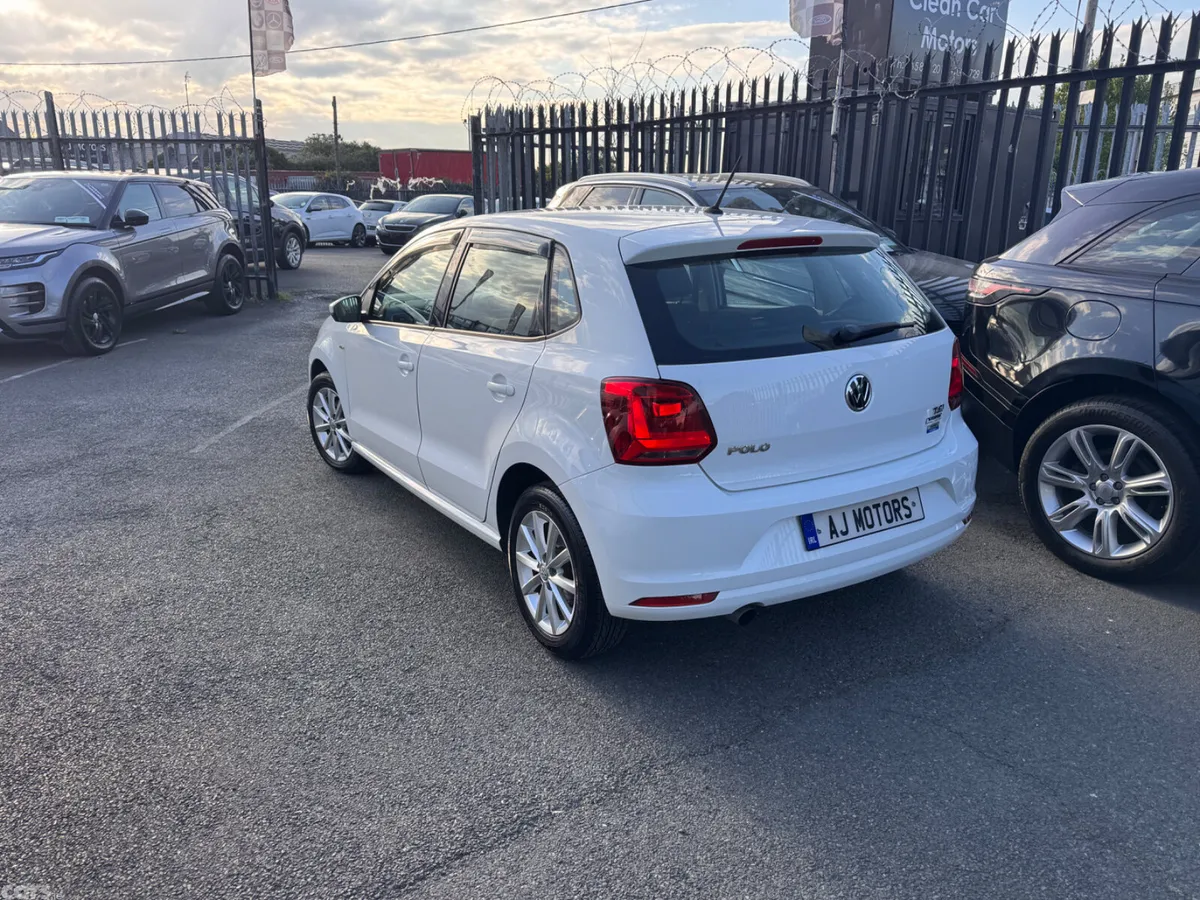 Volkswagen Polo Hatchback, Petrol, 2015, White