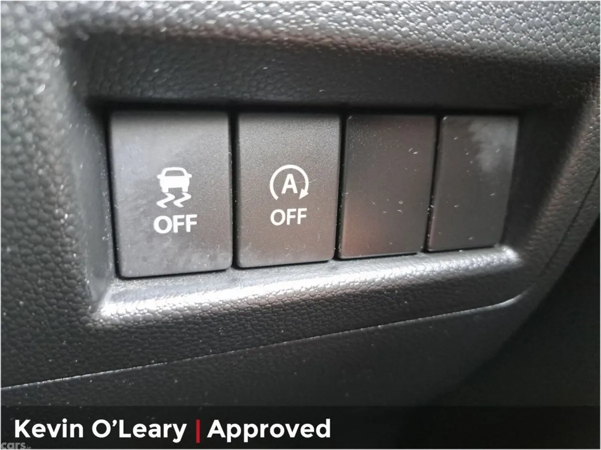 Suzuki Ignis Hatchback, Petrol, 2022, White