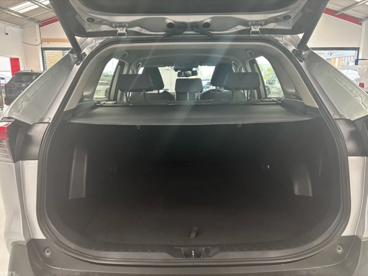 Toyota RAV4 SUV, Petrol Hybrid, 2022, Grey
