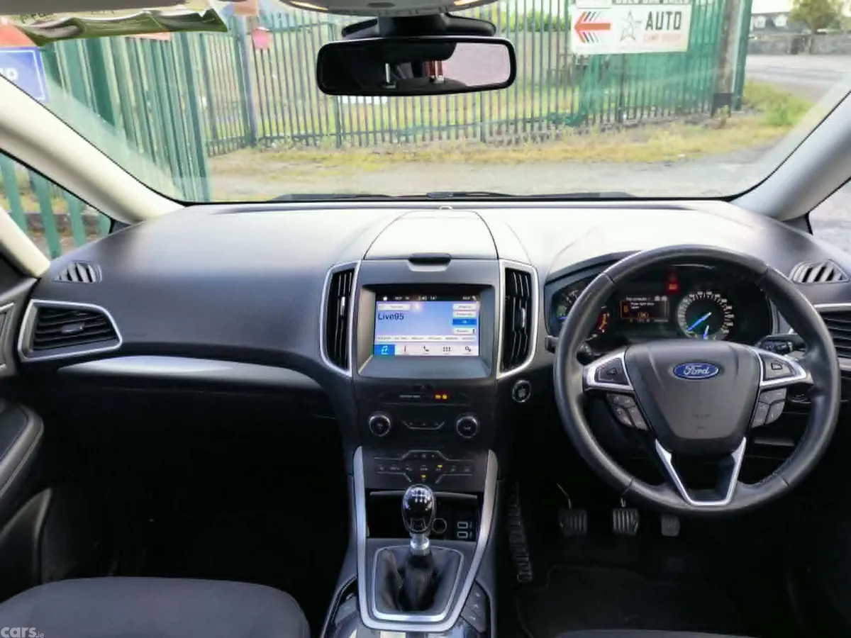Ford Galaxy MPV, Diesel, 2017, Red