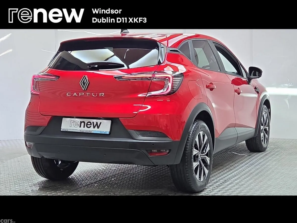 Renault Captur Hatchback, Petrol, 2026, Red