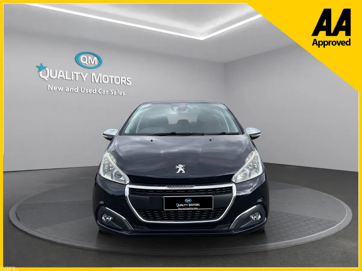 Peugeot 208 Hatchback, Petrol, 2018, Blue